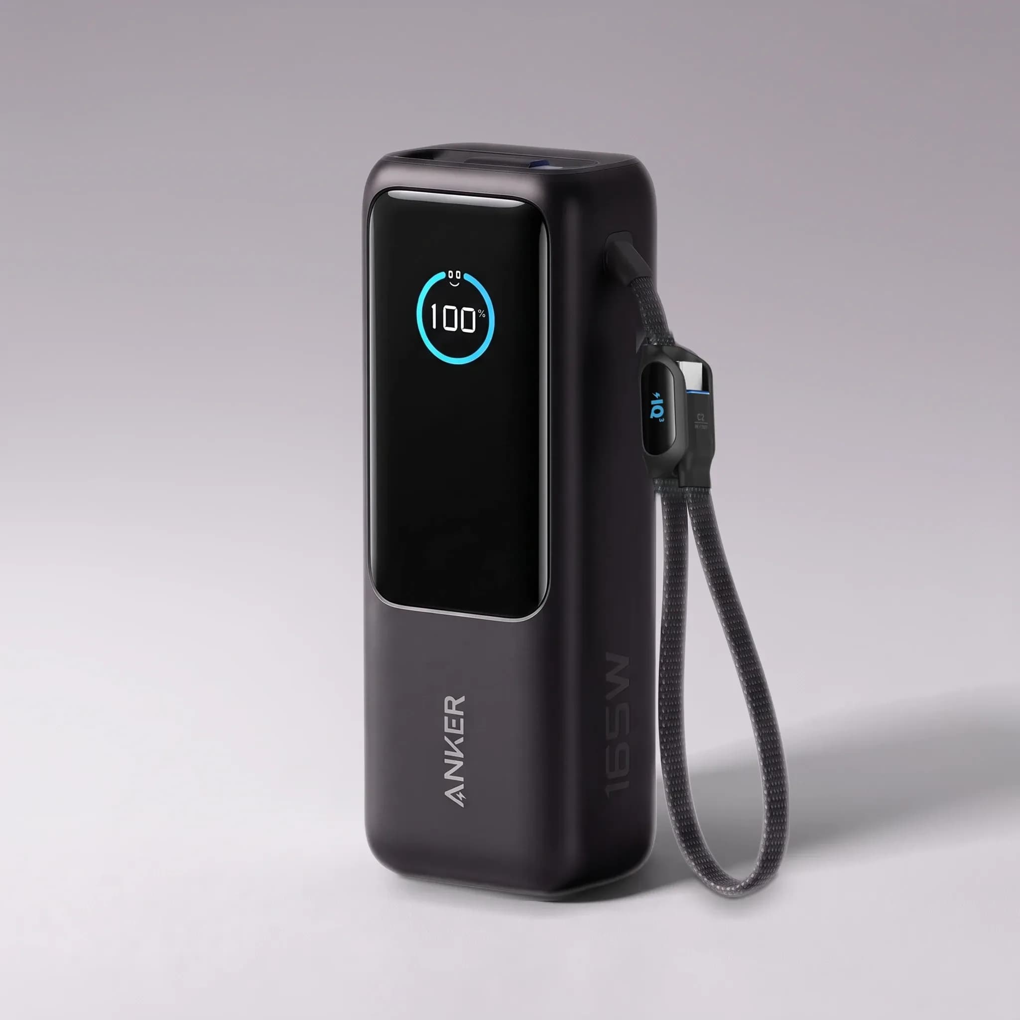 Пауэрбанк Anker A1695, 25000 мА·ч — на светло-сером фоне