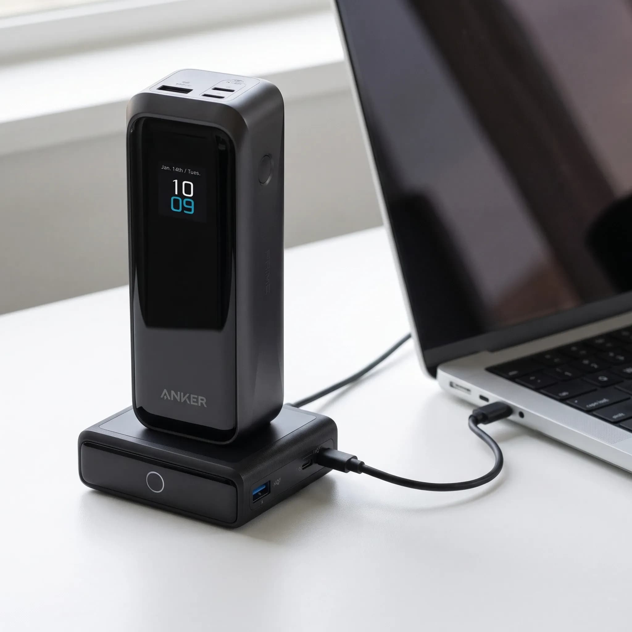 Пауэрбанк Anker Prime 20K 220W с зарядной базой 100W, 20100 мА·ч