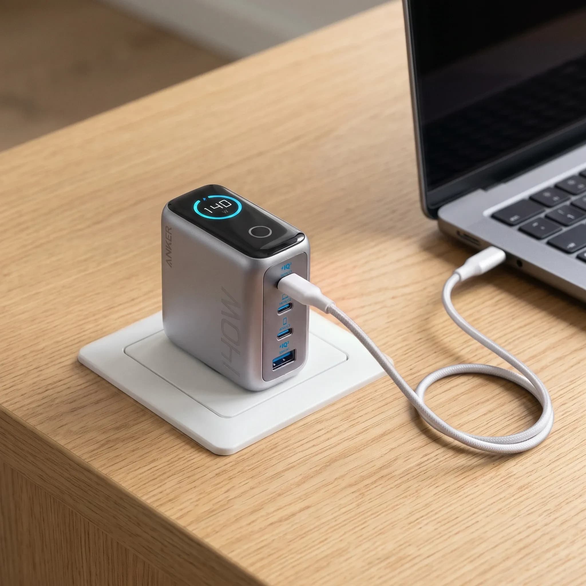 Сетевое зарядное устройство Anker Zolo 140W, серебристый